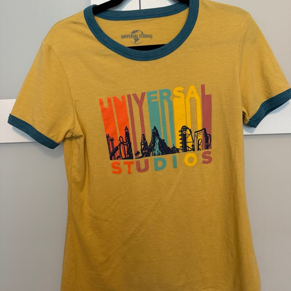 Universal Studios T Shirt Womens L Mustard Yellow Retro Ringer Graphic Tee